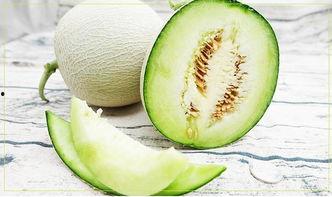 夏天吃瓜照,瓜果飘香,夏日吃瓜瞬间记录