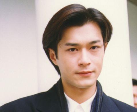 古天乐吃瓜和平精英,和平精英再掀热潮